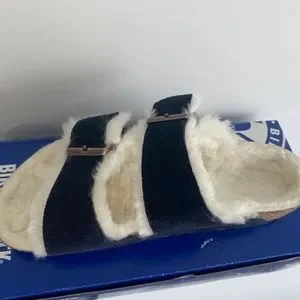 Kith for Birkenstock Arizona Shearling - Navy Blazer / Natural Kith | Shoes | Kith For Birkenstock Arizona Shearling Navy  main image 2